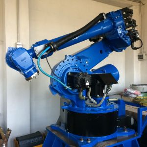MOTOMAN ES165D   DX100
