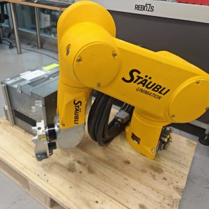 STAUBLI TX90 WITH CS8C CONTROLLER