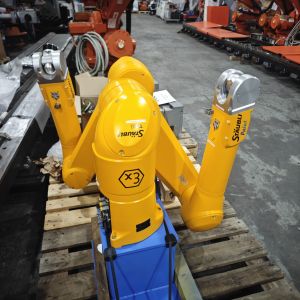 STAUBLI TX90XL WITH CS8C