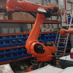 KUKA KR 300 R2700/KRC4